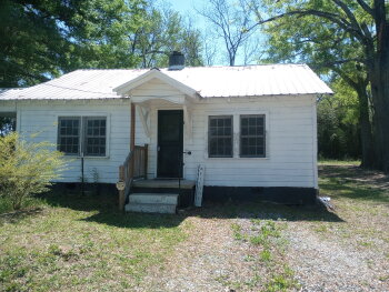 101-B Bond Street , Clinton,  29325