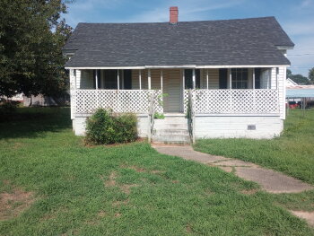 200 Forrest St. , Clinton,  29325