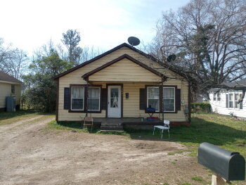 203 State Rd S-30-213 , Laurens,  29360-2550