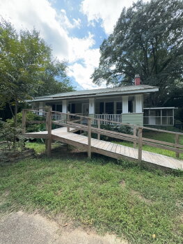 205 Louisiana St , Honea Path,  29654-1729