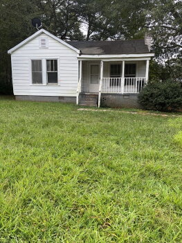 207 Clemson Street , Laurens,  29360
