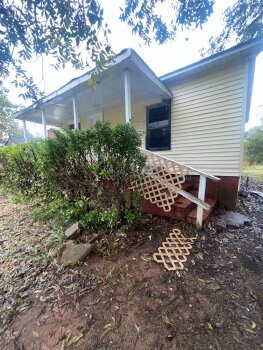 409 Green Street , Laurens,  29360