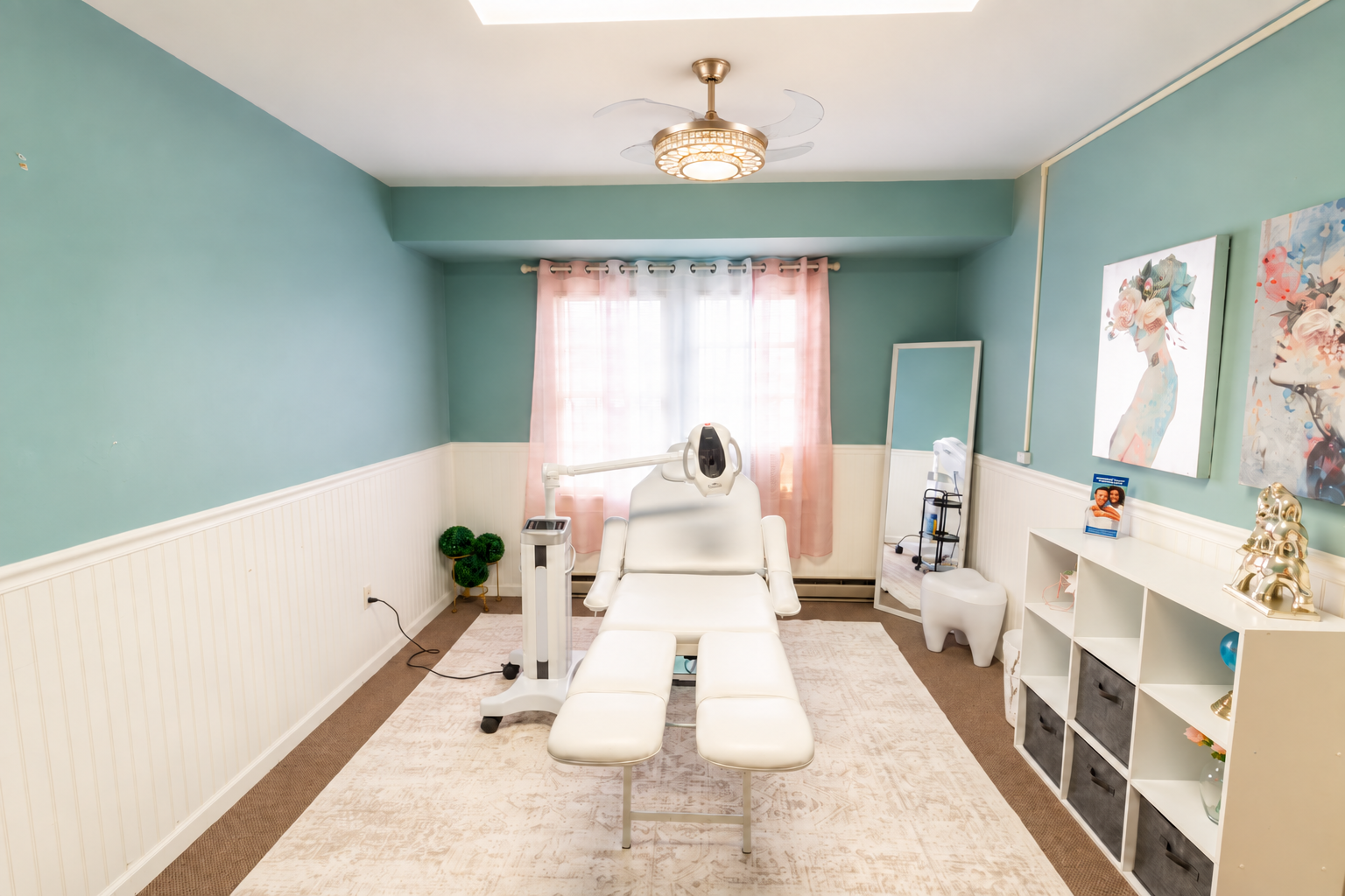 Teeth Whitening Studio – Two Fully Equipped Treatment Rooms | $2,200/Month