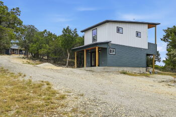 1571 Lakeshore Drive , Canyon Lake,  78133