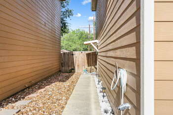 4 Oak Plaza , San Antonio,  78216
