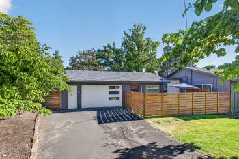 1079 Bellview Ave , Ashland,  97520
