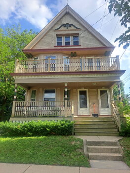 5613 W. Lloyd Street , Milwaukee,  53208