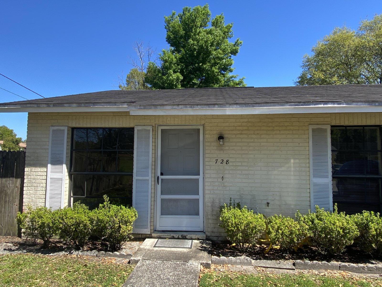 726 Sunbright Drive Seffner, FL 33584 Millennial Realty