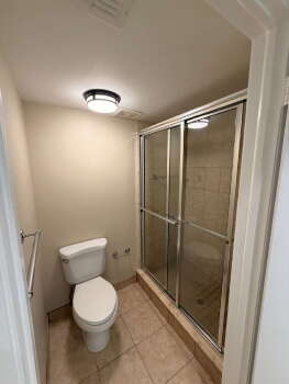 14001 Dominion Ct , Tampa,  33613