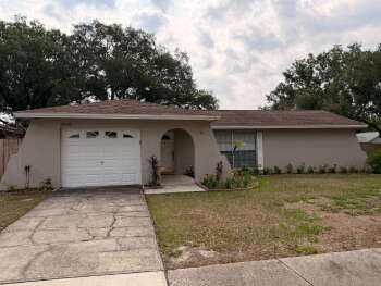 14001 Dominion Ct , Tampa,  33613