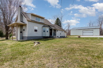 1286 9 Mile Road , Kawkawlin,  48631