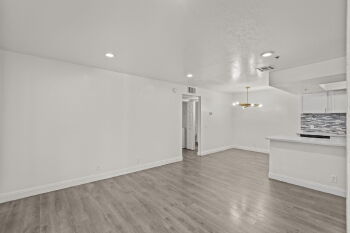 4200 Valley View Boulevard 2047, Las Vegas,  89103