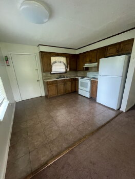 4855 West St. Apt 3 , Anacoco,  71403