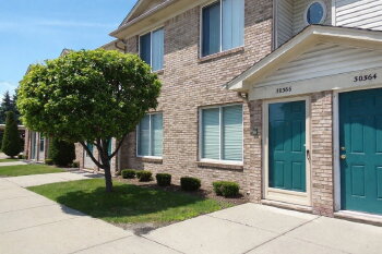 30366 Wedgewood cr , Roseville,  48066