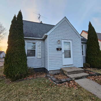 28303 Essex Street , Roseville,  48066