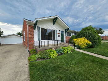 31400 Lyons Cir W , Warren,  48092