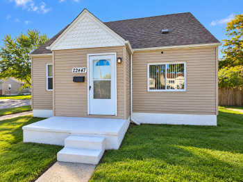 22447 Oaklane Street , Warren,  48089
