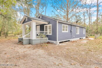 5308 U.S. 17 , Green Cove Springs,  32043