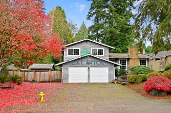 10916 166th PL NE , Redmond,  98052