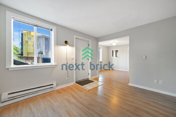 2243 14th Avenue West Unit B, Seattle,  98119