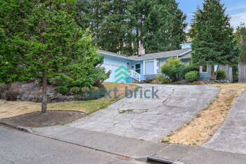 2943 162nd Avenue Southeast , Bellevue,  98008