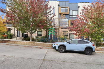 2308 West Newton Street , Seattle,  98199