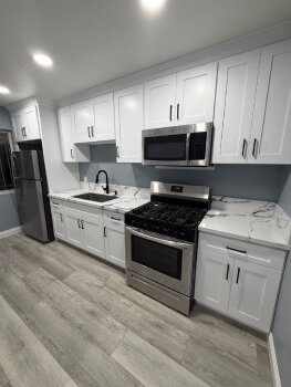 219 East 76th Street , Los Angeles,  90003