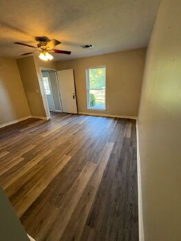 318 Ashmore Street B , Hinesville,  31313