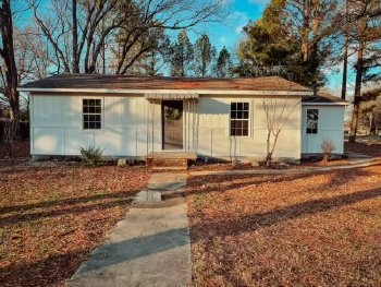 205 E Matthews , Brookland,  72417