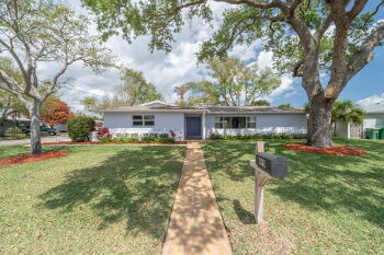 490 Park Avenue , Satellite Beach,  32937