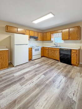 4801 Victoria Court , Flowery Branch,  30542