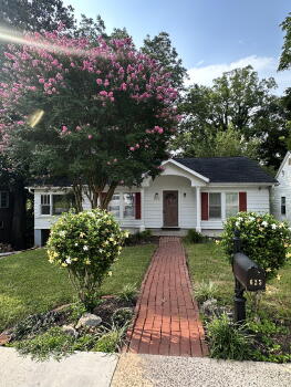 625 Ridgewood Avenue , Gainesville,  30501