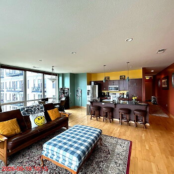 601 East Ogden Avenue Unit 601, Milwaukee,  53202