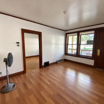 Cozy Milwaukee Apartment | Off-Street Parking + Kosciuszco Park Across the Street