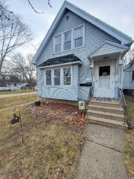 1114 16th Ave Unit A, South Milwaukee,  53172