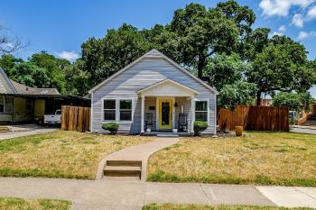 3121 Honeysuckle Avenue , Fort Worth,  76111