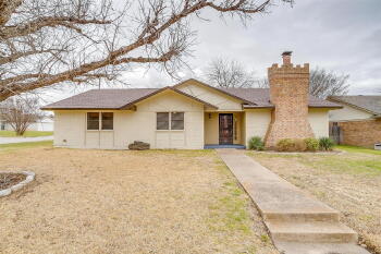 1201 Juniper Lane , Benbrook,  76126