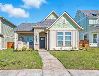 102 Cardinal Wds , Granbury,  76049