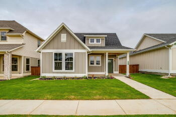 108 Cardinal Wds , Granbury,  76049