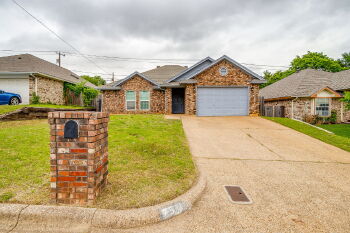 7501 Little Rock Lane , Fort Worth,  76120