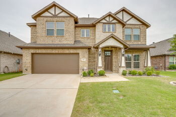 2857 Greenridge Drive , Burleson,  76028