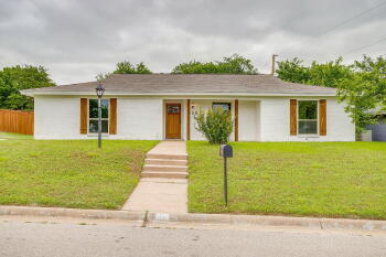 220 Rolling Hills Dr , Aledo,  76008