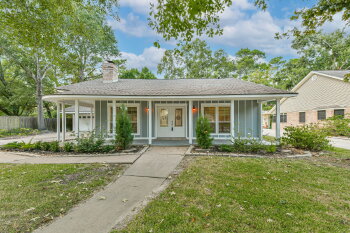 605 Kings Ct , Dickinson,  77539