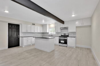 9010 Freeland St , Houston,  77075