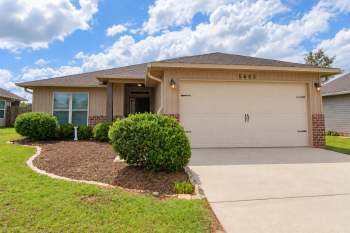 5605 Peach Dr. , Pace,  32571