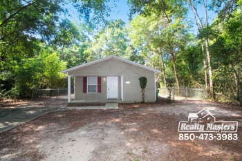 4121 Woodfin Circle , Pace,  32571