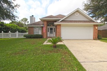 22 Arapaho Dr , Pensacola,  32507