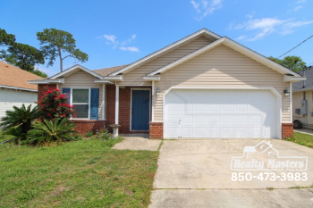 2432 Gulf Breeze Ave. , Pensacola,  32507