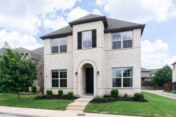 8016 Sunflower Lane , Dallas,  75252