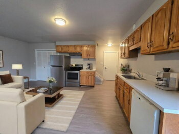 2583 W Bradford Ave , Roseburg,  97471